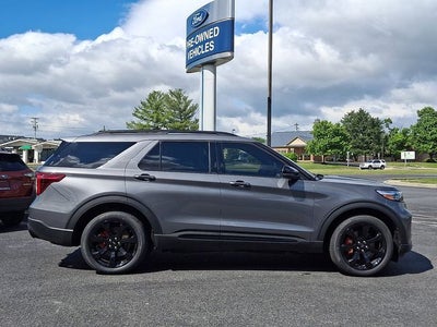 2023 Ford Explorer ST
