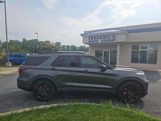 2020 Ford Explorer ST