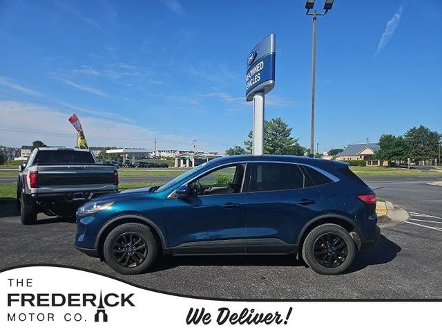 2020 Ford Escape SE