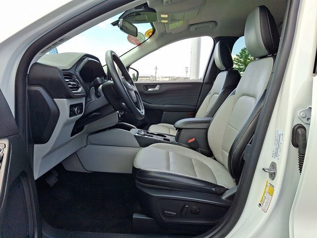 2025 Ford Escape Hybrid Platinum