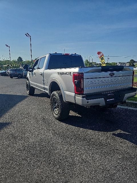 2022 Ford F-350SD Lariat
