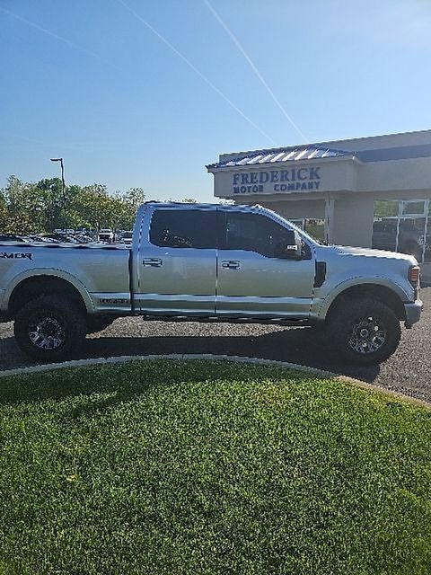 2022 Ford F-350SD Lariat