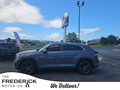 2022 Volkswagen Atlas Cross Sport 2.0T SEL R-Line