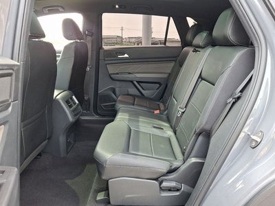 2022 Volkswagen Atlas Cross Sport 2.0T SEL R-Line