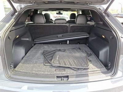 2022 Volkswagen Atlas Cross Sport 2.0T SEL R-Line