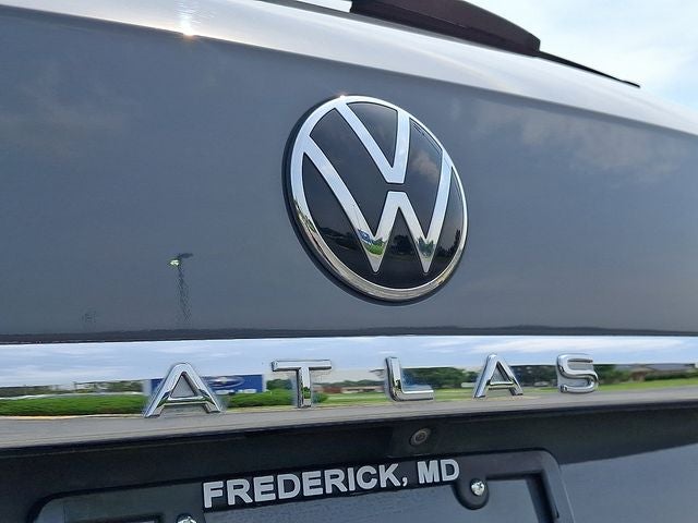 2022 Volkswagen Atlas Cross Sport 2.0T SEL R-Line