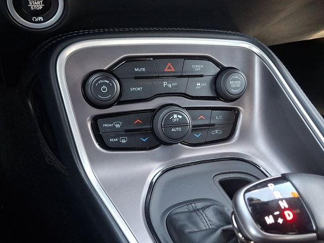 2021 Dodge Challenger SXT