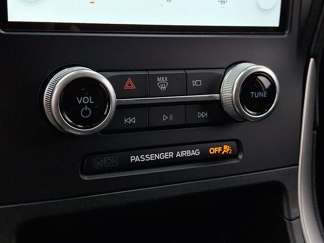 2022 Ford Edge SE