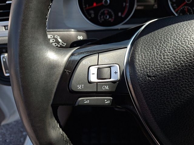 2015 Volkswagen Golf TSI S 4-Door