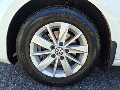 2015 Volkswagen Golf TSI S 4-Door