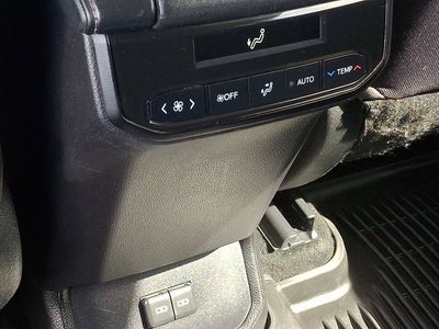 2022 Toyota Highlander L