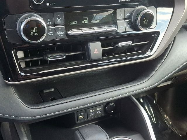 2022 Toyota Highlander L