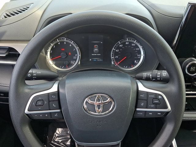 2022 Toyota Highlander L