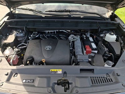 2022 Toyota Highlander L