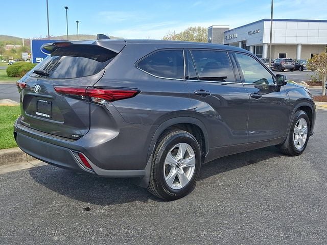 2022 Toyota Highlander L