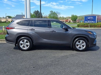 2022 Toyota Highlander L
