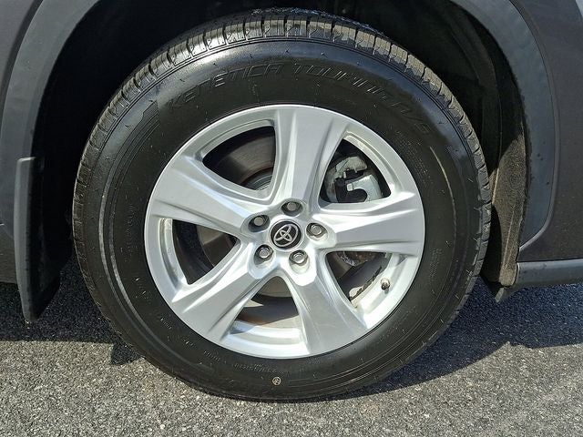 2022 Toyota Highlander L