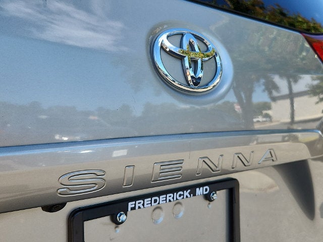 2016 Toyota Sienna XLE 7 Passenger