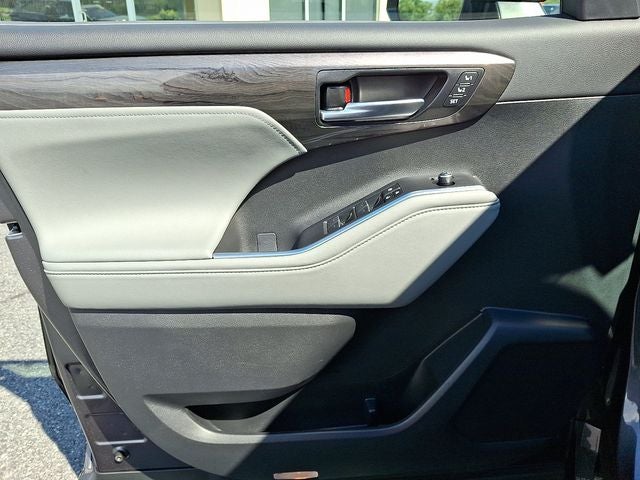 2024 Toyota Highlander Limited