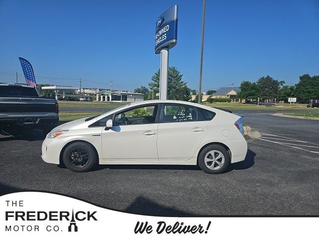 2014 Toyota Prius Three