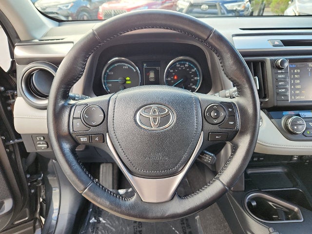 2016 Toyota RAV4 Hybrid XLE
