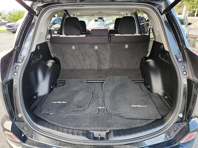 2016 Toyota RAV4 Hybrid XLE