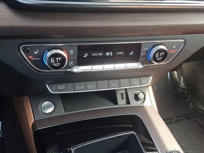 2023 Audi Q5 45 S line Premium quattro